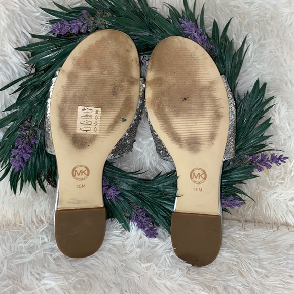 MICHAEL KORS slides - Picture 9 of 12
